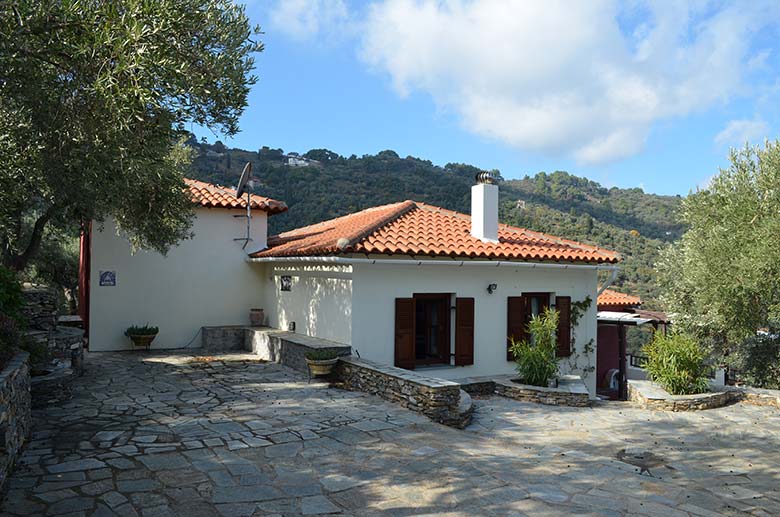 Traditional house for sale near Skopelos Town
